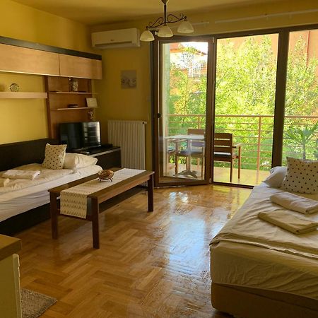 Mandarin Wellness Apartman Шиофок Экстерьер фото