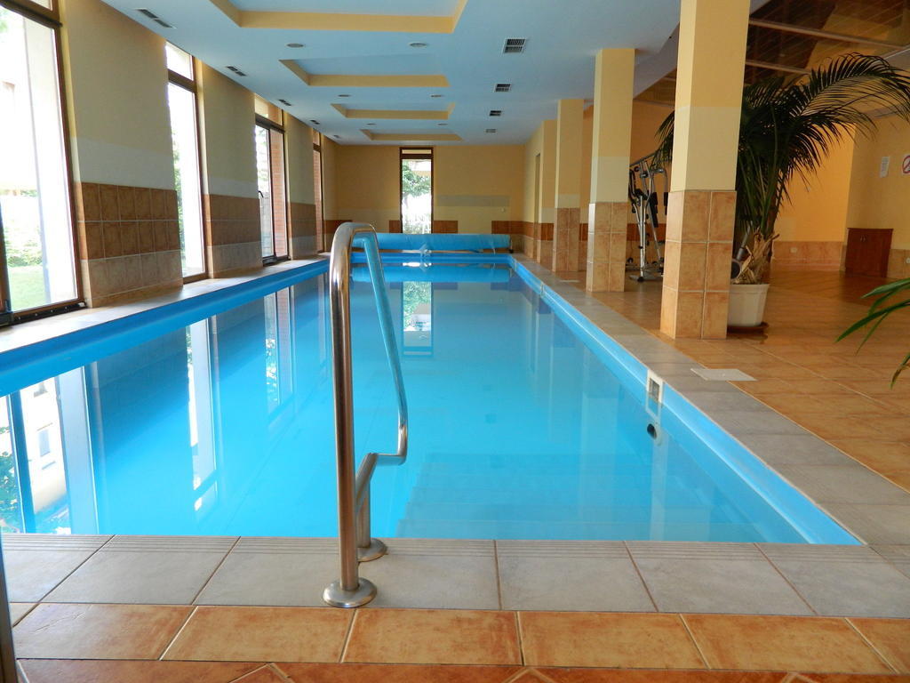 Mandarin Wellness Apartman Шиофок Номер фото